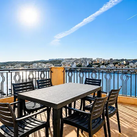 S10 Seaview Penthouse * St. Paul's Bay