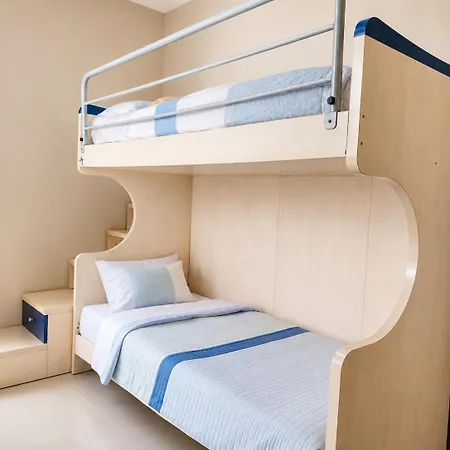 S10 Seaview Penthouse